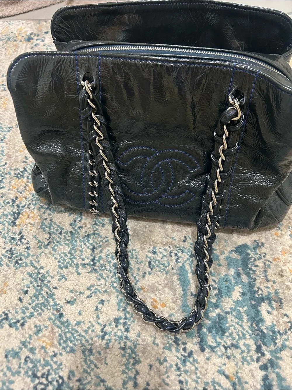 CHANEL Black Quilted Patent Leather Chain Shoulder Bag